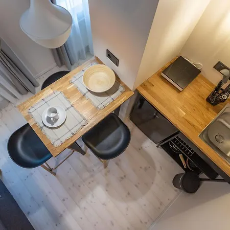 Apartment B2