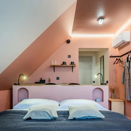 B2 Apartment